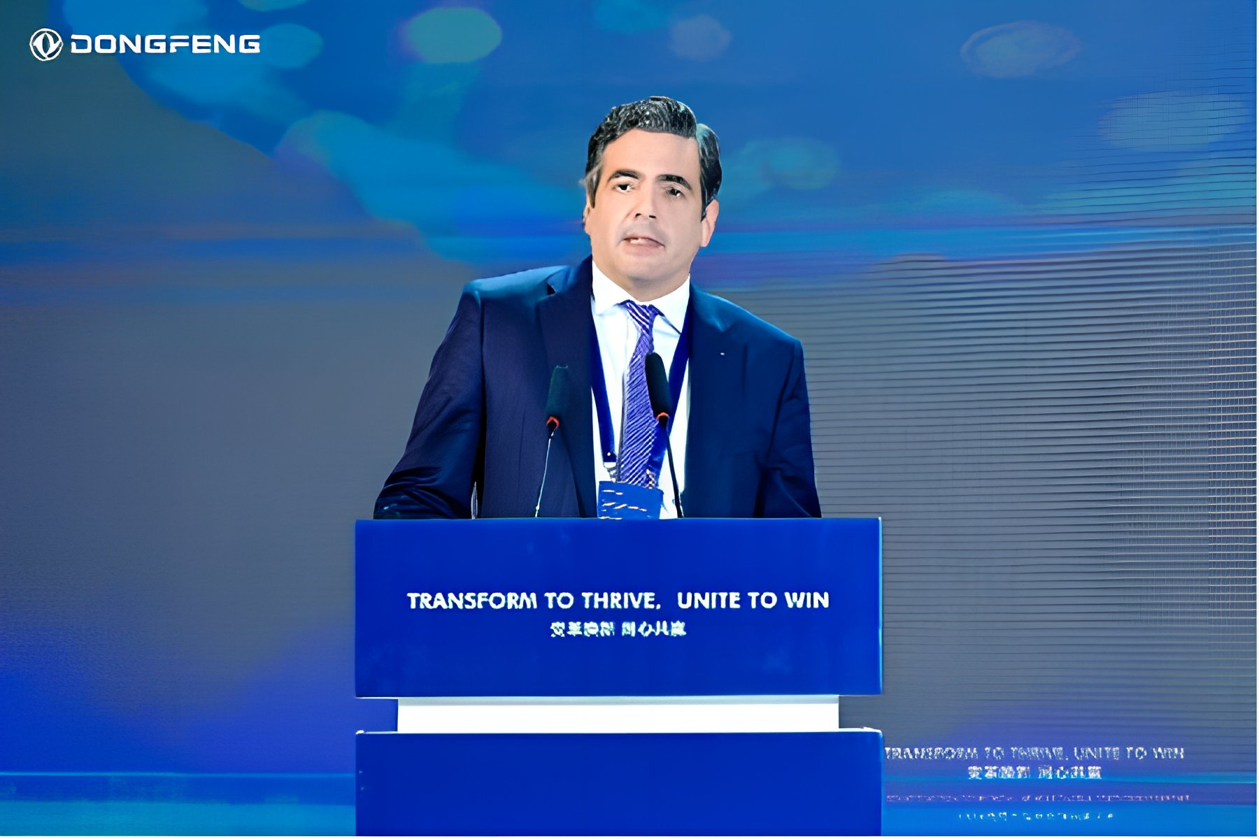 Porsche deportivo en exhibicion